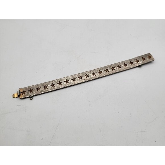 VTG Gold Tone Open Work Mesh Cut Out Stars Articulated Bracelet - Picture 2 of 12